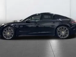 Svart Begagnad 2017 Porsche Panamera 4 Sedan | 569 900 kr (Marknadspris)