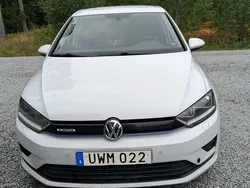 Vit Begagnad 2015 VW Golf VII Halvkombi | 74 000 kr (Marknadspris)