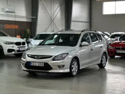 Ljusbrun (brun) Begagnad 2011 Hyundai i30 Select Kombi | 64 900 kr (Marknadspris)