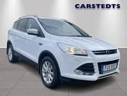 Vit Begagnad 2016 Ford Kuga Titanium SUV | 129 800 kr (Bra pris)
