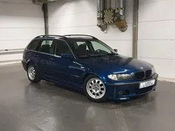 Mörkblå (blå) Begagnad 2005 BMW 320 Kombi | 34 900 kr (Marknadspris)