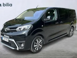 Svart Begagnad 2023 Toyota Proace Verso Premium Kombi | 569 900 kr