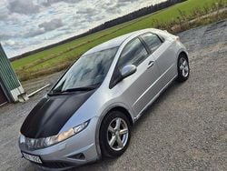Silver Begagnad 2007 Honda Civic Sport Halvkombi | 34 000 kr (Lite dyr)