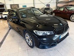 Svart Begagnad 2021 BMW 320 Sport Line Kombi | 259 900 kr (Superpris)