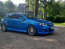 Blå Begagnad 2008 Opel Astra OPC Halvkombi | 82 000 kr