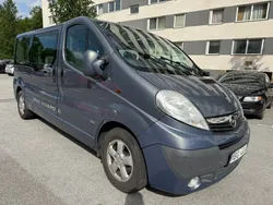 Grå Begagnad 2011 Opel Vivaro Van | 97 000 kr