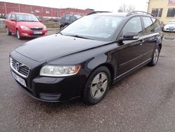 Svart Begagnad 2010 Volvo V50 Kinetic Kombi | 49 900 kr (Marknadspris)