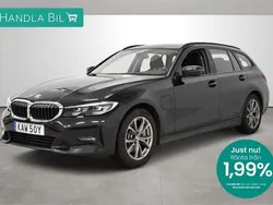 Svart Begagnad 2020 BMW 330e Sport Line Kombi | 289 900 kr (Marknadspris)