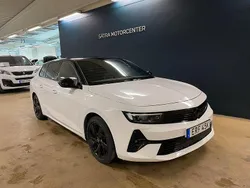 Vit Begagnad 2024 Opel Astra Kombi | 289 900 kr (Marknadspris)