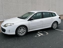 Vit Begagnad 2010 Renault Laguna GrandTour Kombi | 20 000 kr (Bra pris)