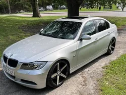 Silver Begagnad 2006 BMW 330 Sedan | 50 000 kr (Superpris)