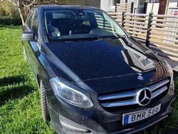 Svart Begagnad 2015 Mercedes B180 Urban Minibuss | 136 000 kr (Marknadspris)