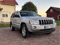Silver Begagnad 2005 Jeep Grand Cherokee SUV | 70 000 kr
