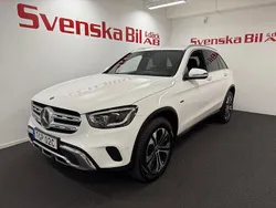 Vit Begagnad 2020 Mercedes GLC300e SUV | 329 000 kr (Marknadspris)