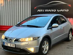 Silver Begagnad 2009 Honda Civic Sport Halvkombi | 44 900 kr (Marknadspris)