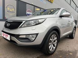 Grå Begagnad 2015 Kia Sportage SUV | 88 999 kr (Marknadspris)
