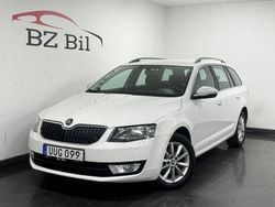 Vit Begagnad 2014 Skoda Octavia Ambition Kombi | 99 900 kr (Marknadspris)