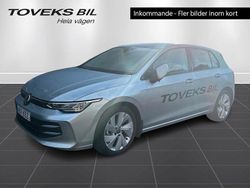 Silver (oyster silver metallic) Begagnad 2025 VW Golf VIII Life Halvkombi | 279 900 kr (Bra pris)