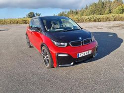 Röd Begagnad 2018 BMW i3 Halvkombi | 175 000 kr (Marknadspris)