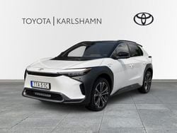 Vit Begagnad 2024 Toyota bZ4X Executive SUV | 539 000 kr