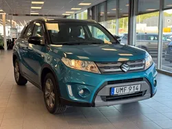 Ljusgrön (grön) Begagnad 2016 Suzuki Vitara SUV | 144 900 kr
