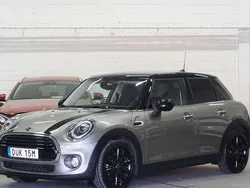 Grå Begagnad 2019 Mini Cooper Pepper Halvkombi | 174 900 kr (Marknadspris)