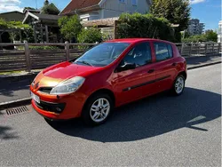 Röd Begagnad 2006 Renault Clio R.S. Halvkombi | 29 900 kr (Marknadspris)