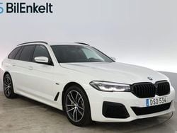 Vit Begagnad 2023 BMW 530 M Sport Kombi | 369 900 kr