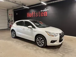 Vit Begagnad 2012 Citroën DS4 Halvkombi | 99 900 kr