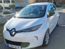 Vit Begagnad 2019 Renault Zoe Halvkombi | 109 000 kr (Lite dyr)