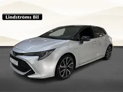 Silver Begagnad 2019 Toyota Corolla Hybrid Executive Halvkombi | 209 900 kr (Marknadspris)
