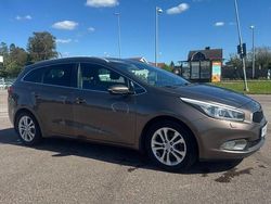 Grön Begagnad 2015 Kia Ceed Sportswagon 3 Kombi | 63 999 kr (Superpris)