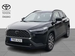 Svart Begagnad 2024 Toyota Corolla Cross Style SUV | 394 900 kr (Marknadspris)