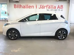 Vit Begagnad 2015 Renault Zoe Halvkombi | 94 900 kr (Dyr)