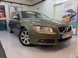 Grön Begagnad 2010 Volvo V70 Summum Kombi | 59 000 kr (Marknadspris)