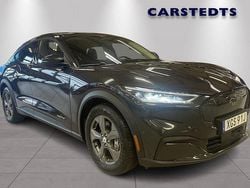Grå Begagnad 2022 Ford Mustang Mach-E Standard Range SUV | 359 900 kr (Marknadspris)
