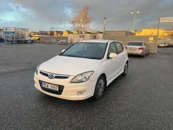 Vit Begagnad 2011 Hyundai i30 Halvkombi | 39 900 kr (Superpris)
