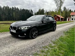 Svart Begagnad 2016 BMW 118 M Sport Halvkombi | 149 000 kr (Marknadspris)