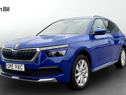 Blå Begagnad 2022 Skoda Kamiq Adventure SUV | 219 900 kr (Marknadspris)