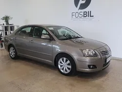 Ljusbrun Begagnad 2006 Toyota Avensis Sedan | 69 900 kr (Dyr)