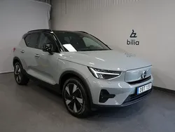 Grå Begagnad 2023 Volvo XC40 Core SUV | 415 000 kr
