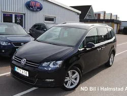 Svart Begagnad 2015 VW Sharan Minibuss | 205 000 kr (Lite dyr)