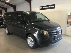 Mörkgrå (grafitgrå mörk metallic) Ny 2025 Mercedes Vito Minibuss | 595 000 kr (Bra pris)