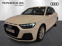 Vit (cortinavit) Begagnad 2022 Audi A1 Sportback Proline Halvkombi | 209 000 kr (Marknadspris)