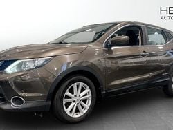 Svart Begagnad 2015 Nissan Qashqai Acenta SUV | 128 800 kr (Marknadspris)