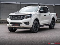 Vit (pearl white metallic) Begagnad 2019 Nissan Navara 360º Pickup | 324 800 kr (Lite dyr)