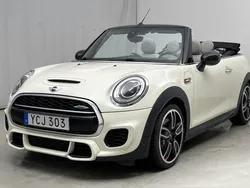 Vit Begagnad 2016 Mini Cooper Halvkombi | 152 000 kr