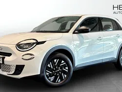 Vit (white) Begagnad 2023 Fiat 600 Pop SUV | 290 800 kr (Marknadspris)