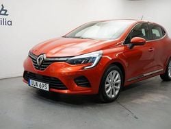 Röd Begagnad 2022 Renault Clio V Intens Halvkombi | 179 900 kr (Marknadspris)