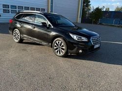 Svart Begagnad 2016 Subaru Outback SUV | 159 000 kr (Marknadspris)